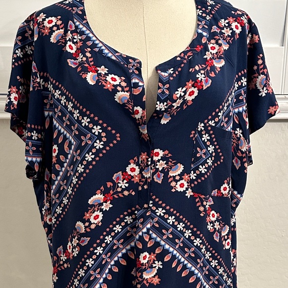 Plus Size Liz Claiborne comfort top - Picture 1 of 7